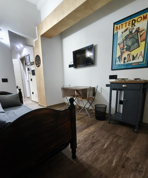 TV and multimedia, Dining area