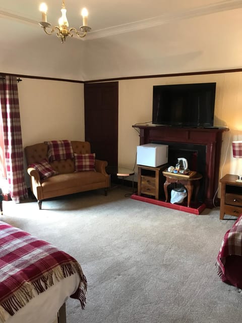 Cavell House Bed and Breakfast in Inverness