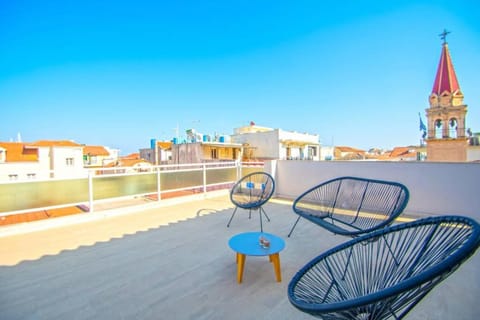 Balcony/Terrace, City view