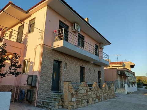 Property building, Balcony/Terrace
