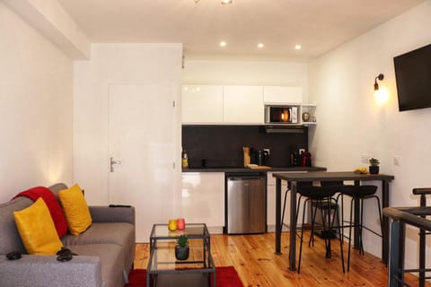 TV and multimedia, Kitchen or kitchenette, Living room, minibar