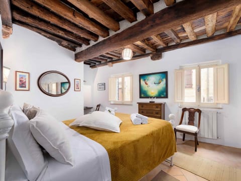 Bed, Photo of the whole room, Bedroom, Street view, heating, internet, towels