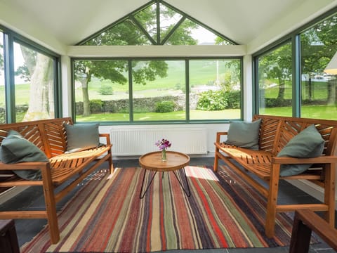 Day, Summer, Garden, Seating area, Garden view, Mountain view, Mountain view