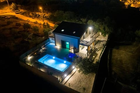 Luxury villa Stocia Split with swimming pool, sauna and jacuzzi in a peaceful location in Split House in Split