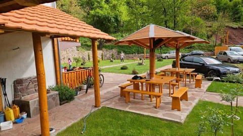 Kuca Stojanovica Topli Do Apartment in Serbia