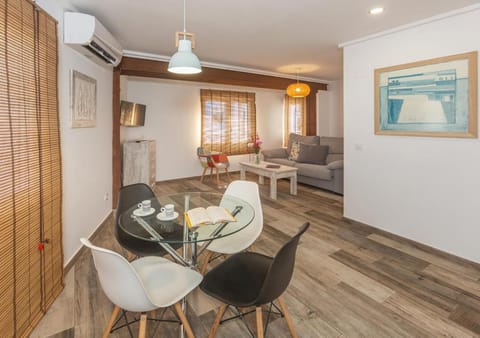 Living room, Dining area, air conditioner