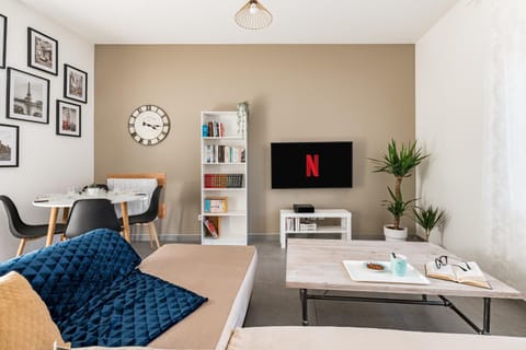 Superbe appartement cosy avec terrasse Apartment in Saint-Étienne