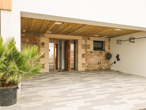 Sea Scape House in England