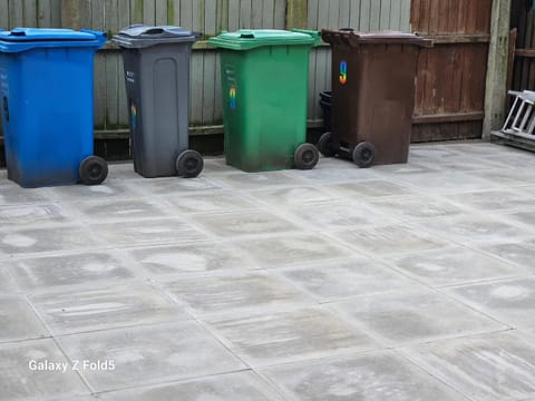 BRIGSTOCK HOLIDAYS HOUSE Apartment in Manchester