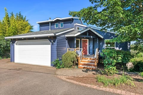 Dogwood Villa House in Dundee