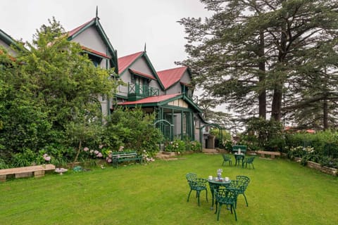 Property building, Garden