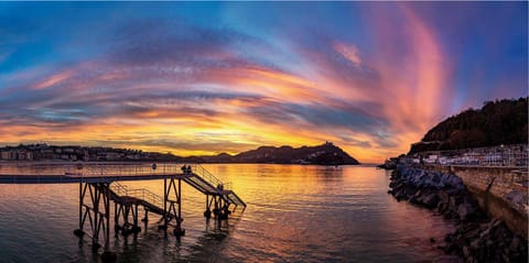 Natural landscape, Sea view, Location, Sunset