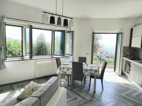 Living room, Dining area, Sea view