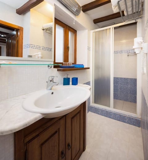 Harbour Holiday Home "Vilmin Dvor" Villa in Murter