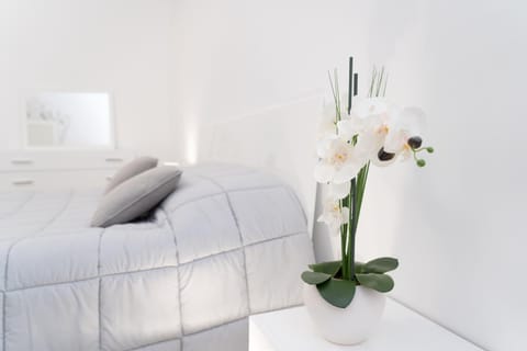 Bed, Decorative detail, Bedroom