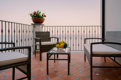 Patio, Sea view