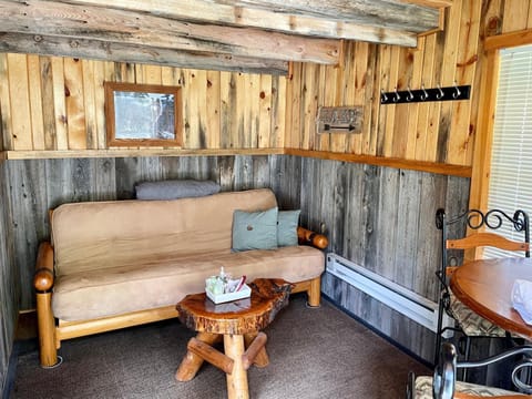 Whitetail Creek Camping Resort Campground/ 
RV Resort in North Lawrence