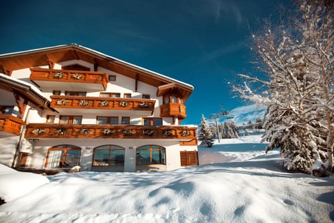 Property building, Winter