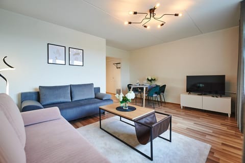 TV and multimedia, Living room, Dining area