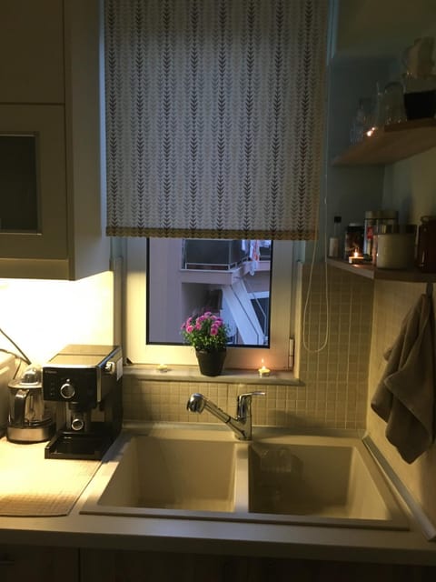 Coffee/tea facilities, Kitchen or kitchenette