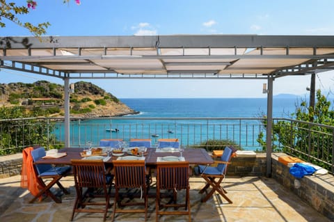 Natural landscape, Balcony/Terrace, Sea view