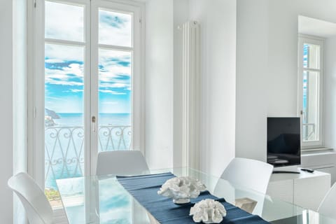 Salty Sky Flat , Terre Marine Apartment in Corniglia