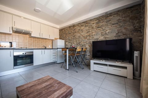 TV and multimedia, Kitchen or kitchenette