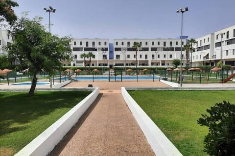 Garden, Swimming pool