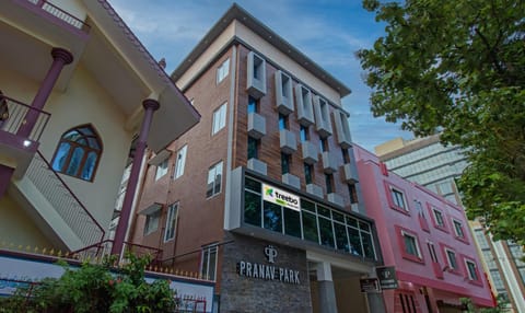 Facade/entrance, Day