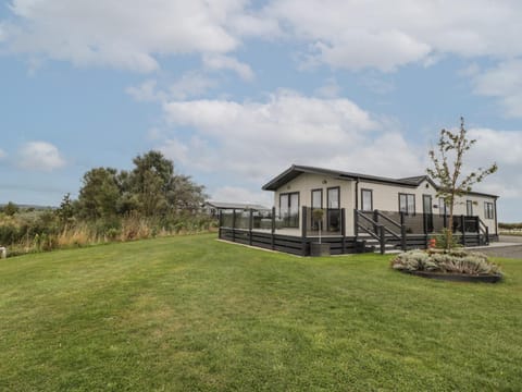 14 Fairways House in Sedgemoor