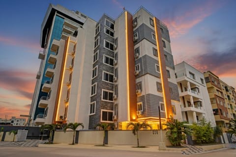Property building, Facade/entrance