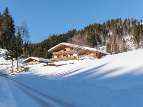Property building, Winter