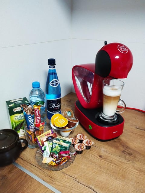 Coffee/tea facilities, kitchen