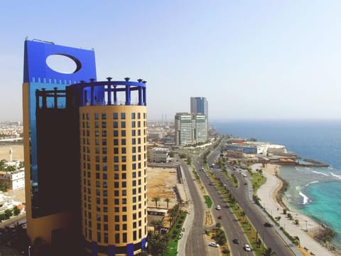 Sea view, Street view