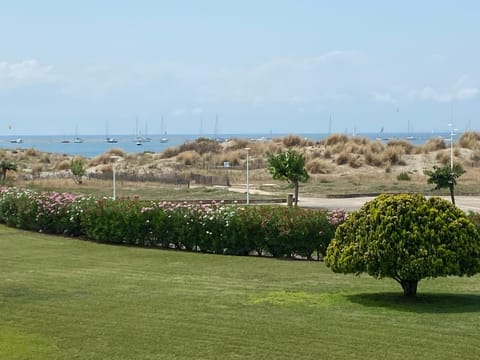 Garden view, Sea view