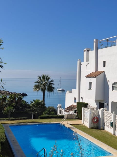 Sea view, Swimming pool