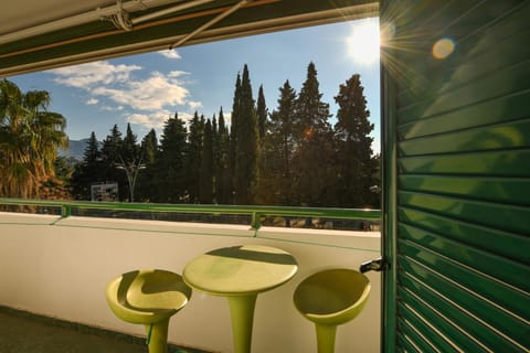 Balcony/Terrace, Garden view
