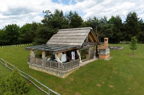 Property building, Location