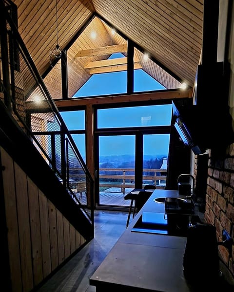 Property building, Natural landscape, View (from property/room), Balcony/Terrace, Balcony/Terrace, Kitchen or kitchenette, Garden view, Mountain view