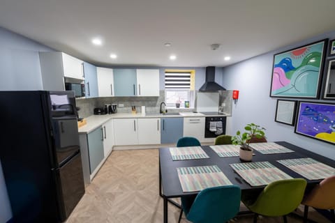 Coffee/tea facilities, kitchen