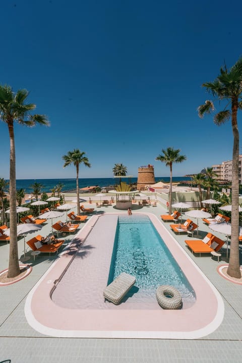 Pool view, Sea view, Swimming pool