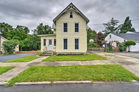 Penn Yan Escape with Yard, 1 Mi to Keuka Lake! House in Penn Yan