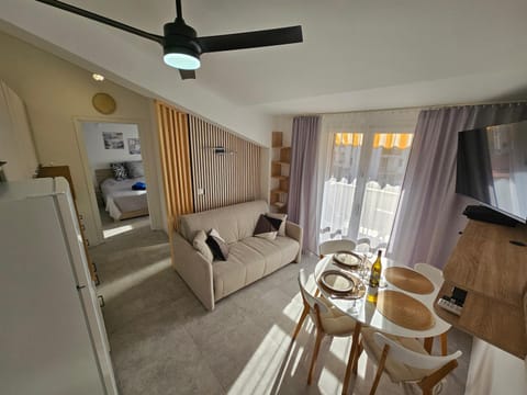 Living room, Dinner