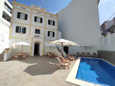 Property building, Swimming pool