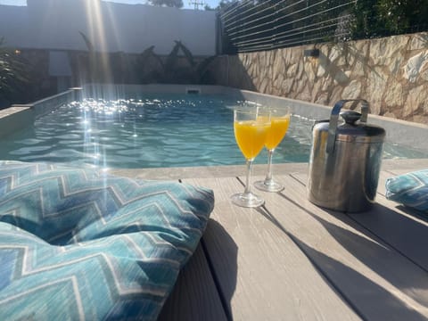 Balcony/Terrace, Swimming pool