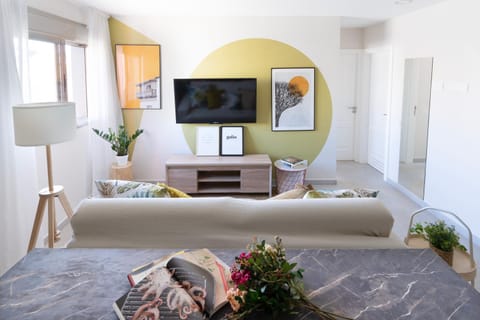 TV and multimedia, Living room