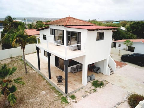 Property building, Restaurant/places to eat, Day, Garden, Sea view, sunbed