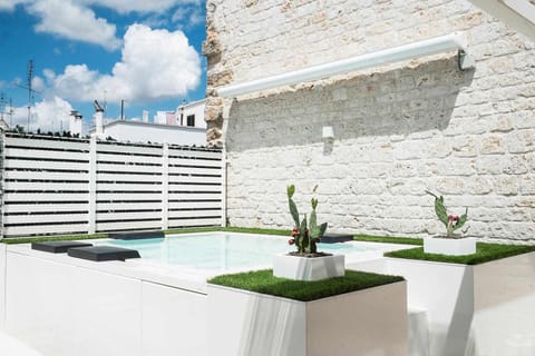 Hot Tub, Balcony/Terrace, Pool view, Swimming pool, Swimming pool, Open Air Bath