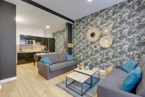 Kitchen or kitchenette, Living room, Dining area
