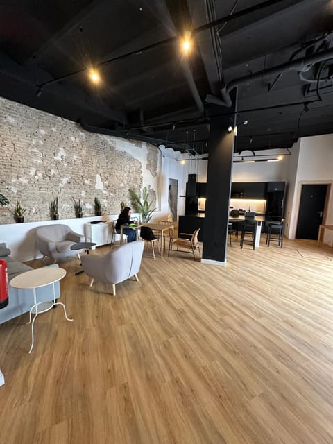 Balcony/Terrace, Living room, Seating area, Dining area, Communal kitchen